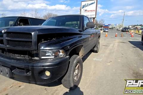 Photo of 2000 Dodge Ram 1500