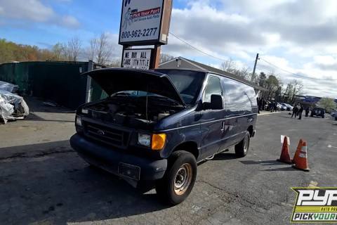 Photo of 2003 Ford E-250