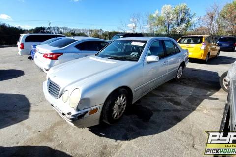 Photo of 2001 Mercedes-Benz E320