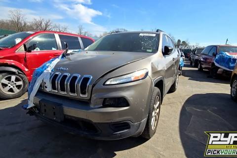 Photo of 2016 Jeep Cherokee