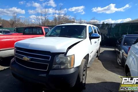 Photo of 2011 Chevrolet Suburban 1500