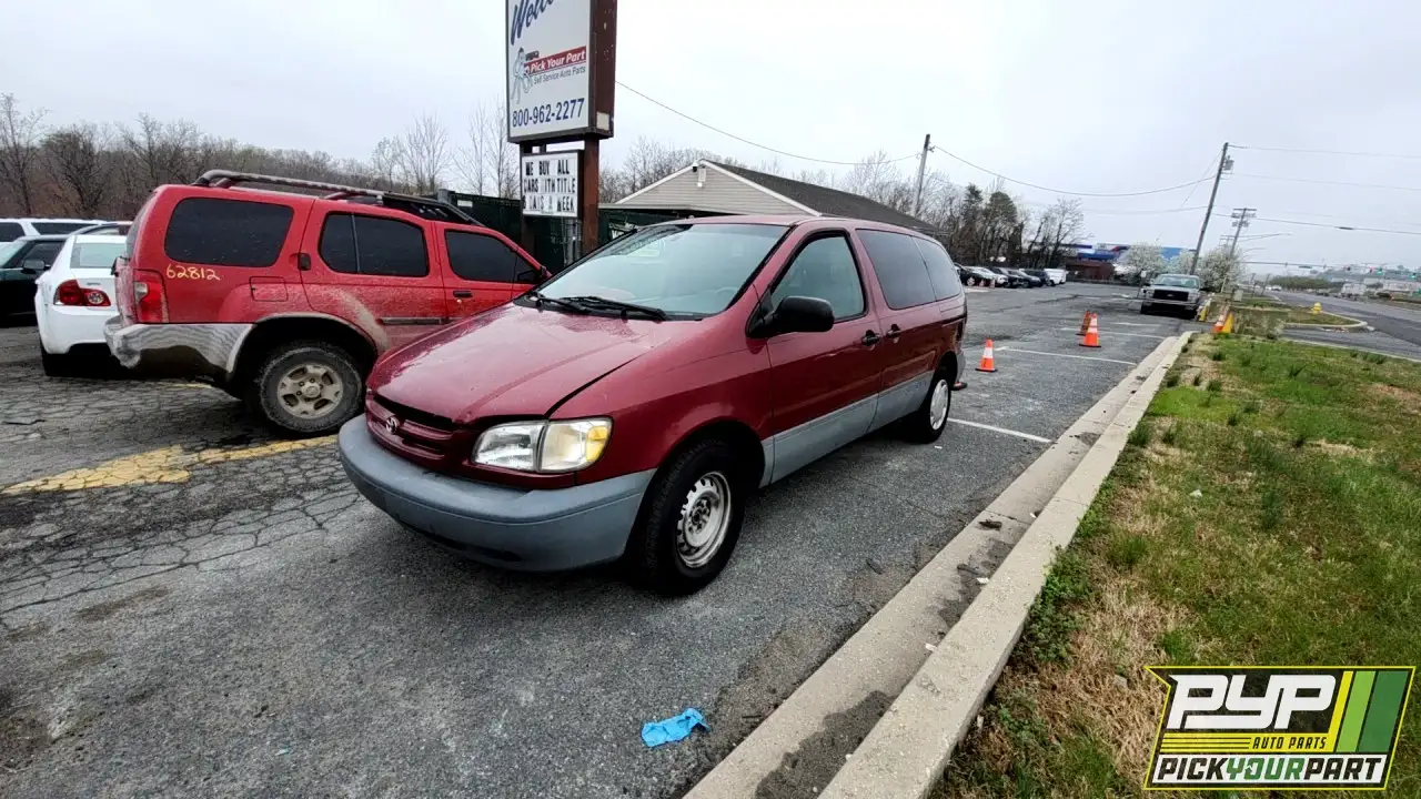 Photo of 2000 Toyota Sienna