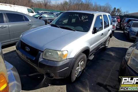 Photo of 2005 Ford Escape