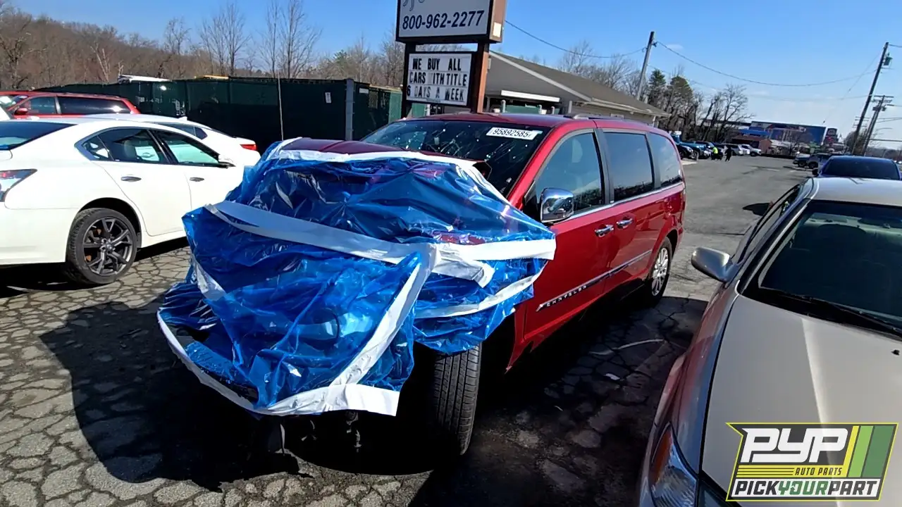 Photo of 2012 Chrysler Town & Country