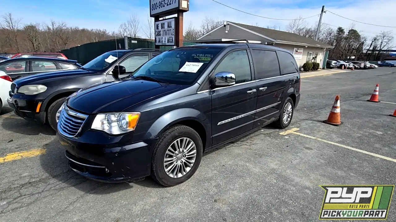 Photo of 2014 Chrysler Town & Country