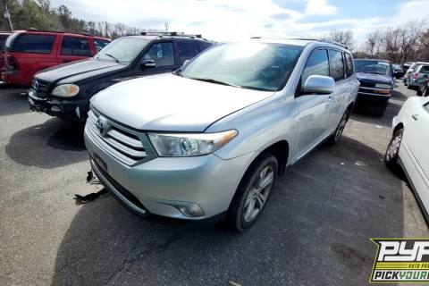 Photo of 2012 Toyota Highlander