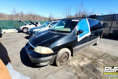 Photo of 2003 Ford Windstar