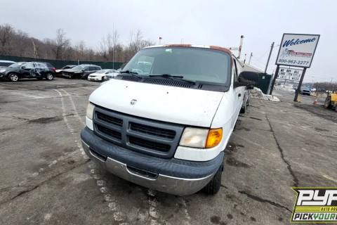 Photo of 2002 Dodge Ram 2500 Van