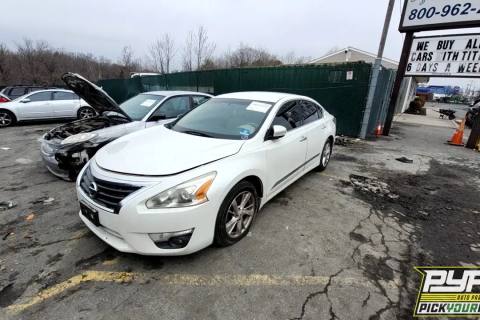 Photo of 2015 Nissan Altima