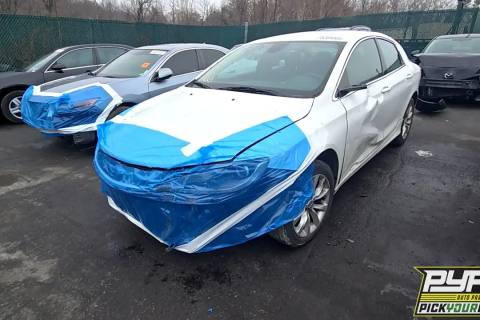 Photo of 2015 Chrysler 200