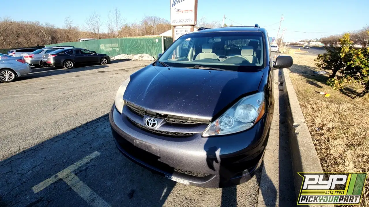 Photo of 2007 Toyota Sienna