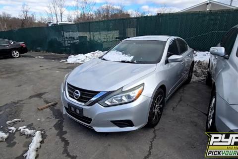 Photo of 2016 Nissan Altima