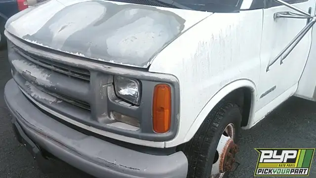 Photo of 2002 Chevrolet Express 3500