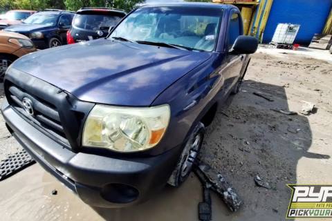 Photo of 2005 Toyota Tacoma