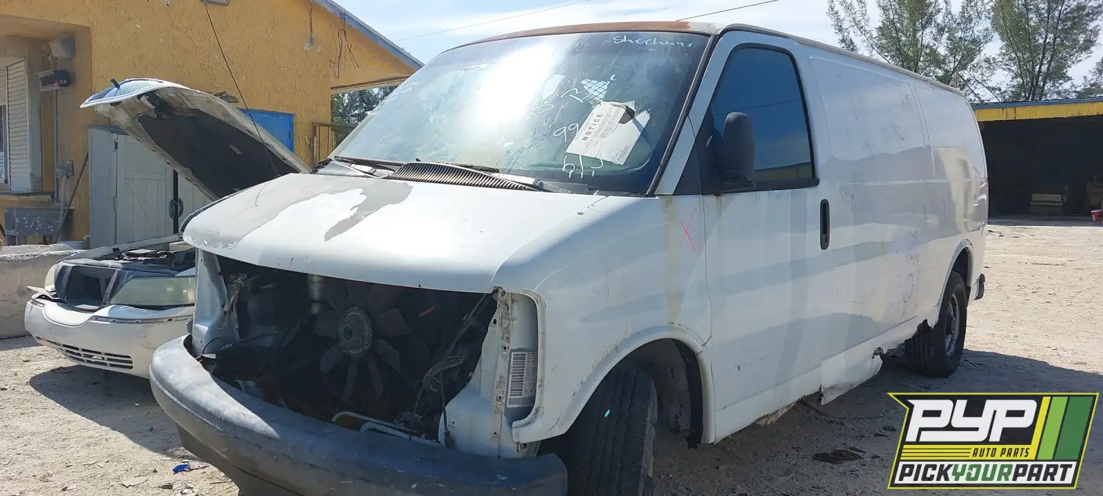 Photo of 1999 Gmc Savana 3500