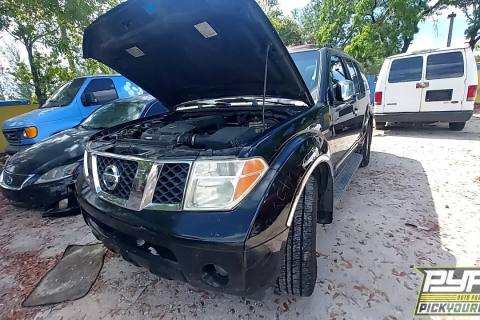 Photo of 2005 Nissan Pathfinder