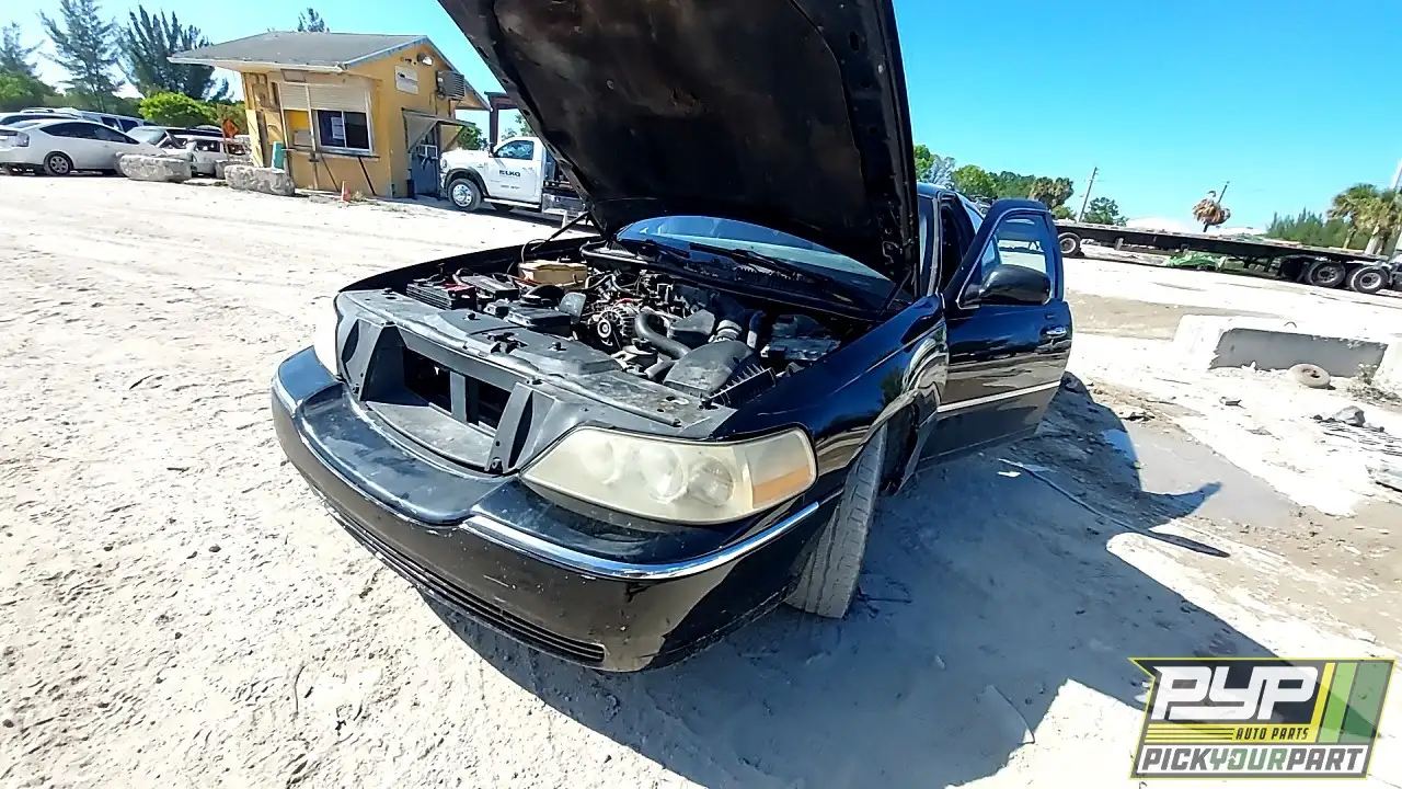 Photo of 2007 Lincoln Town Car