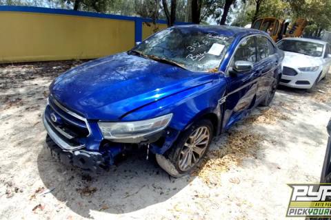 Photo of 2013 Ford Taurus