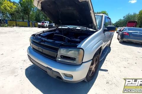 Photo of 2005 Chevrolet Trailblazer