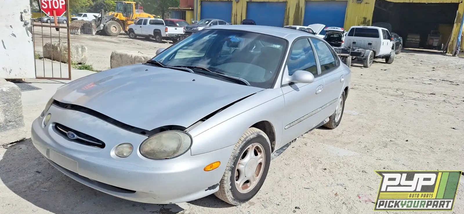 Photo of 1998 Ford Taurus