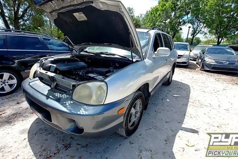 Photo of 2004 Hyundai Santa Fe