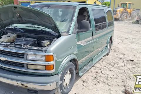 Photo of 1999 Chevrolet Express 1500