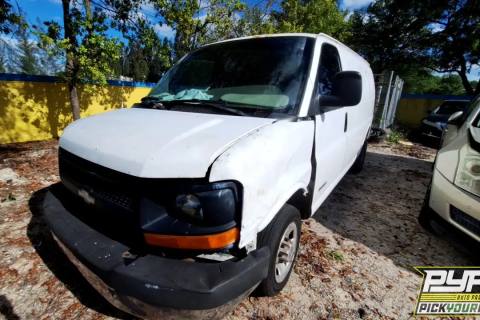 Photo of 2005 Chevrolet Express 2500