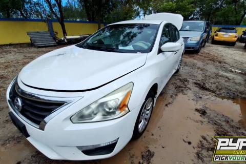 Photo of 2015 Nissan Altima