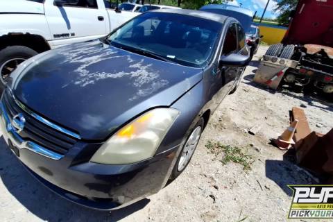 Photo of 2009 Nissan Altima