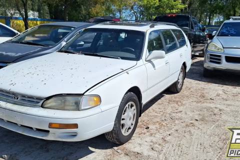Photo of 1996 Toyota Camry