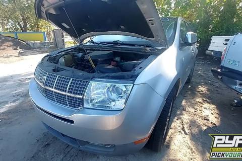 Photo of 2010 Lincoln Mkx