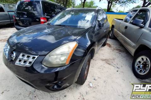 Photo of 2015 Nissan Rogue Select