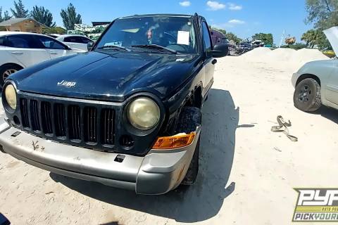 Photo of 2005 Jeep Liberty