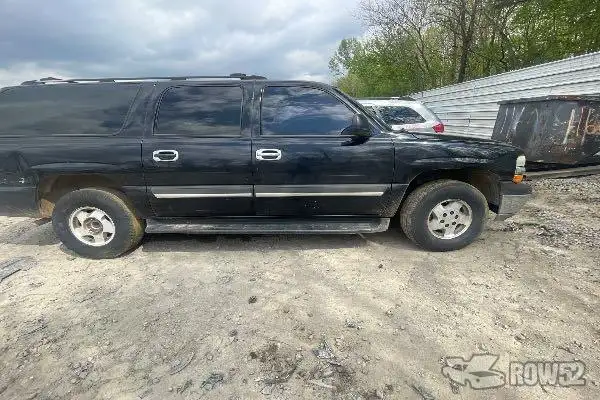Photo of 2004 Chevrolet Suburban