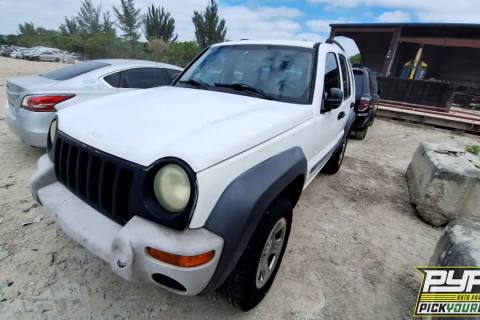 Photo of 2003 Jeep Liberty