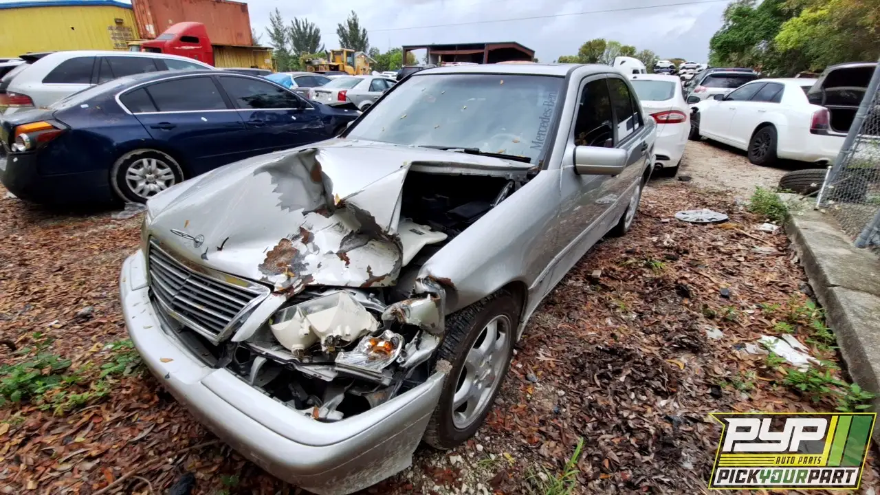 Photo of 2000 Mercedes-Benz C230