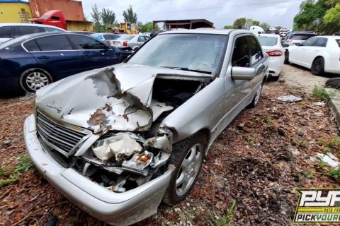 Photo of 2000 Mercedes-Benz C230