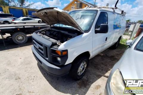 Photo of 2013 Ford E-150