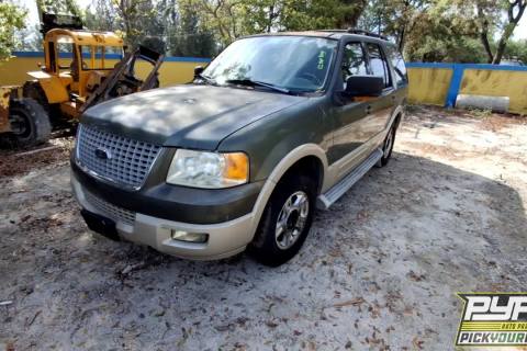 Photo of 2005 Ford Expedition