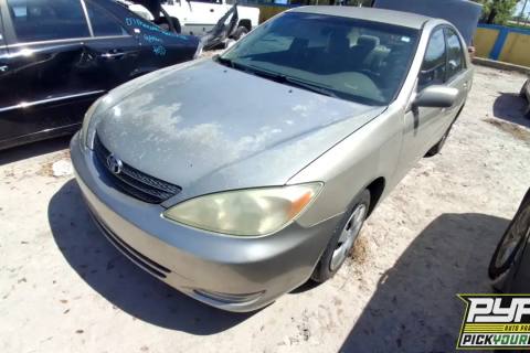 Photo of 2004 Toyota Camry