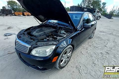 Photo of 2011 Mercedes-Benz C300