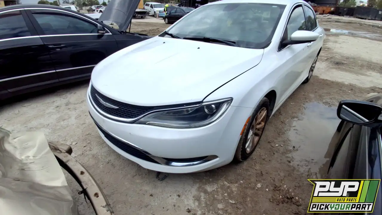 Photo of 2015 Chrysler 200