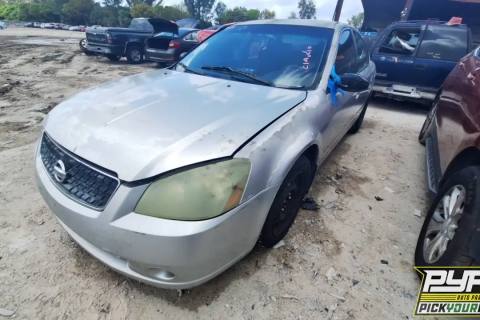 Photo of 2005 Nissan Altima