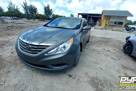 Photo of 2013 Hyundai Sonata