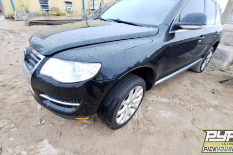 Photo of 2008 Volkswagen Touareg