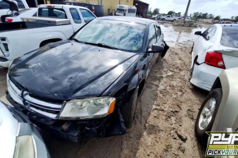 Photo of 2011 Dodge Avenger