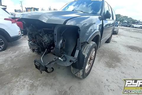 Photo of 2011 Ford Expedition