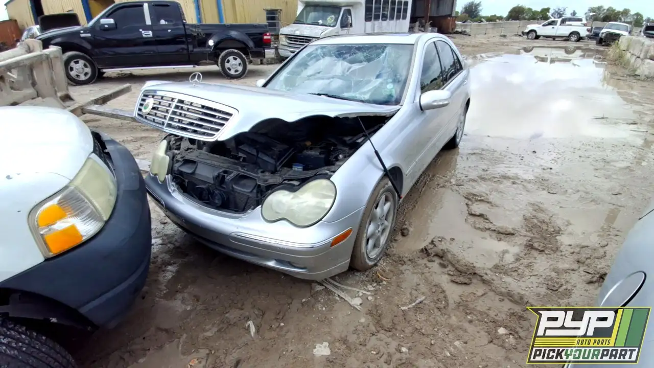 Photo of 2001 Mercedes-Benz C320