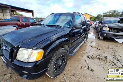 Photo of 2004 Ford Explorer Sport Trac