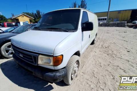 Photo of 2007 Ford E-150